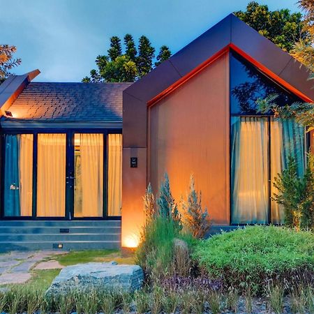 See Stars & Forest Resort Amphoe Sawang Daen Din Exterior photo