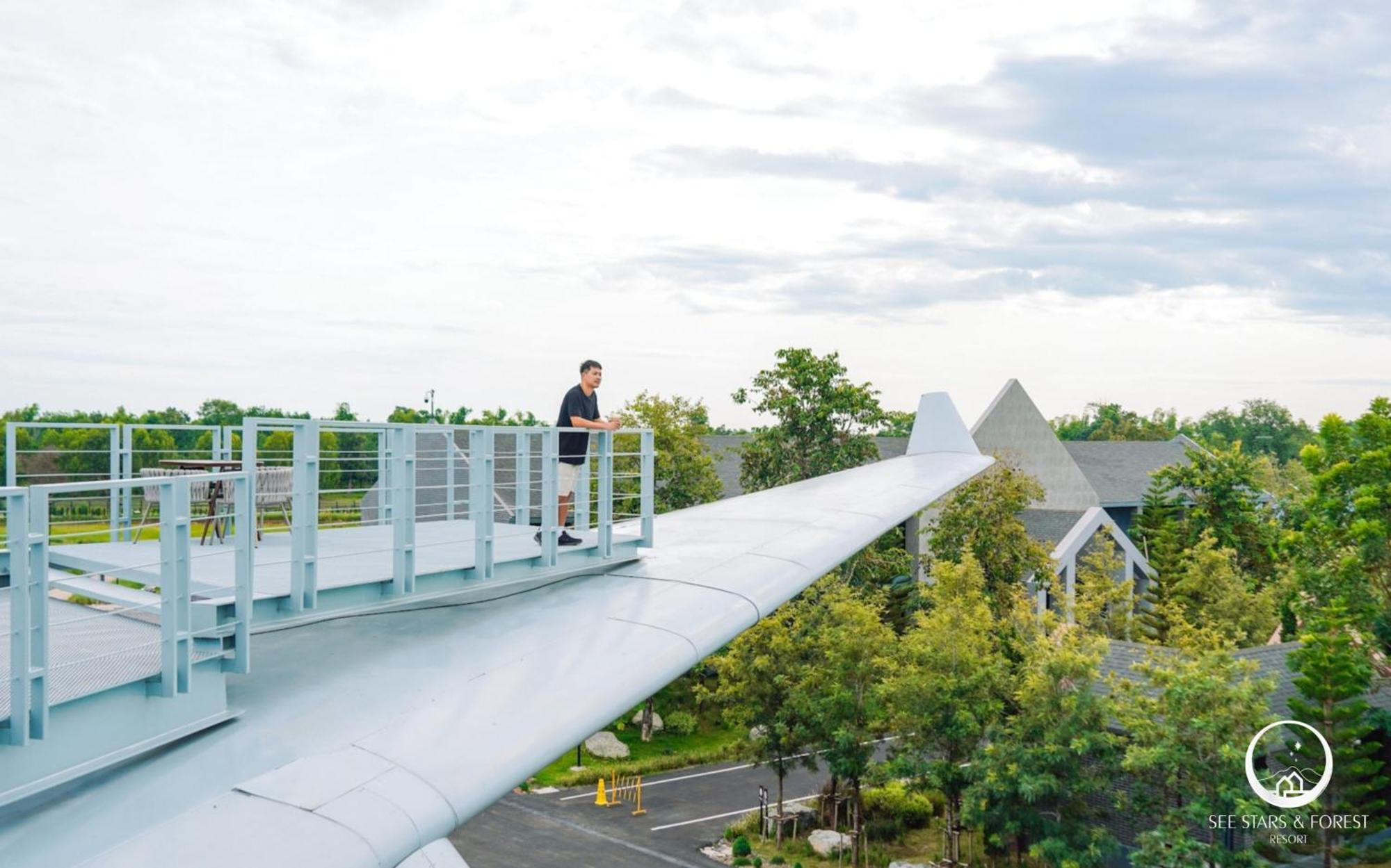 See Stars & Forest Resort Amphoe Sawang Daen Din Exterior photo